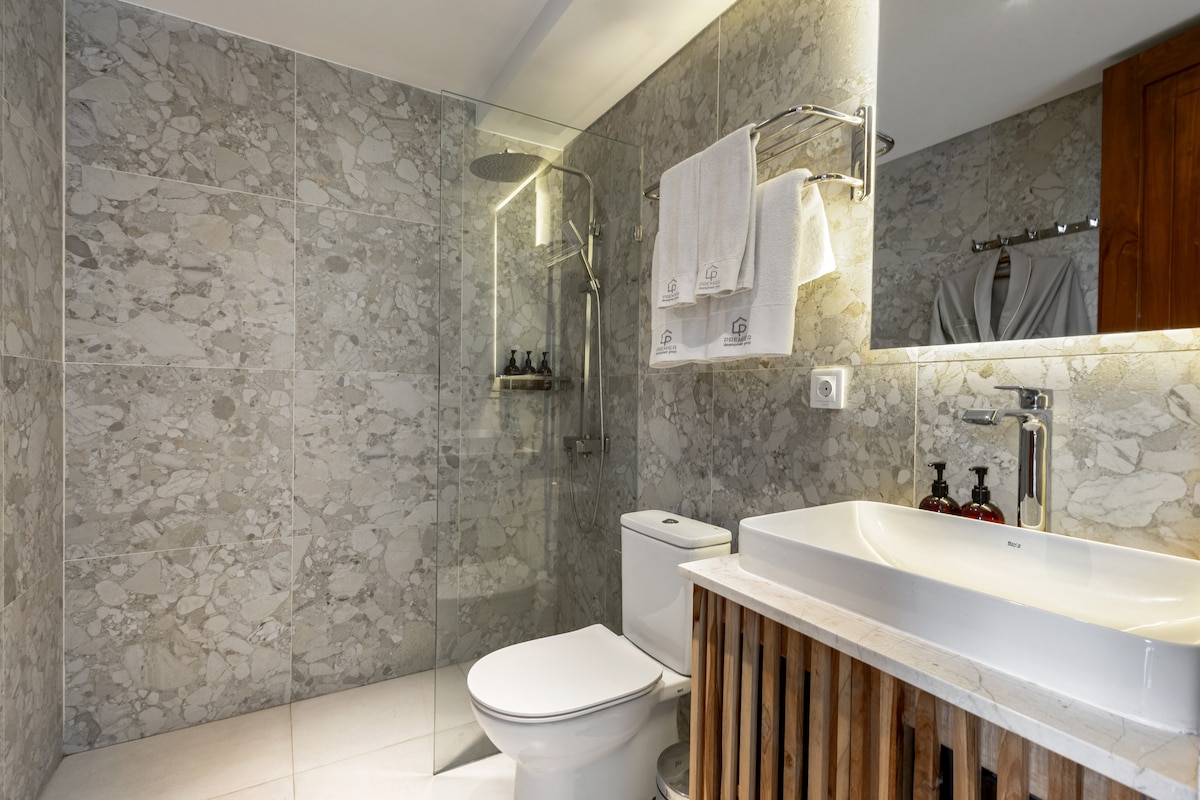 Premier Umalas 17 — Stylish 2BR Private Pool Home photo 1 — Umalas Bali villa