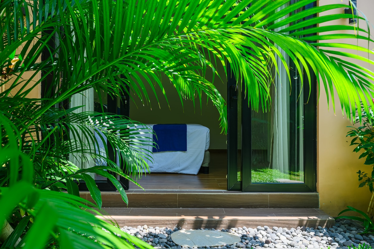 Villa Black Pool