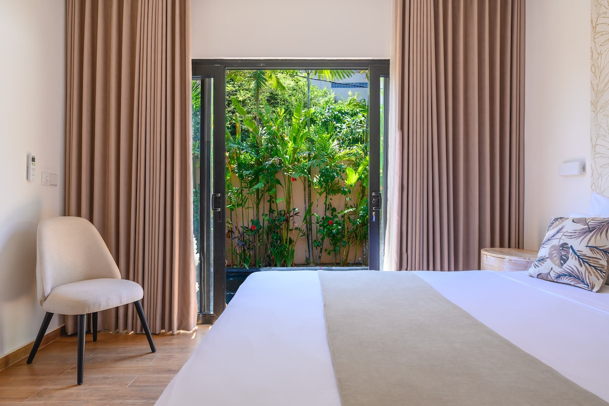 Villa Black Pool